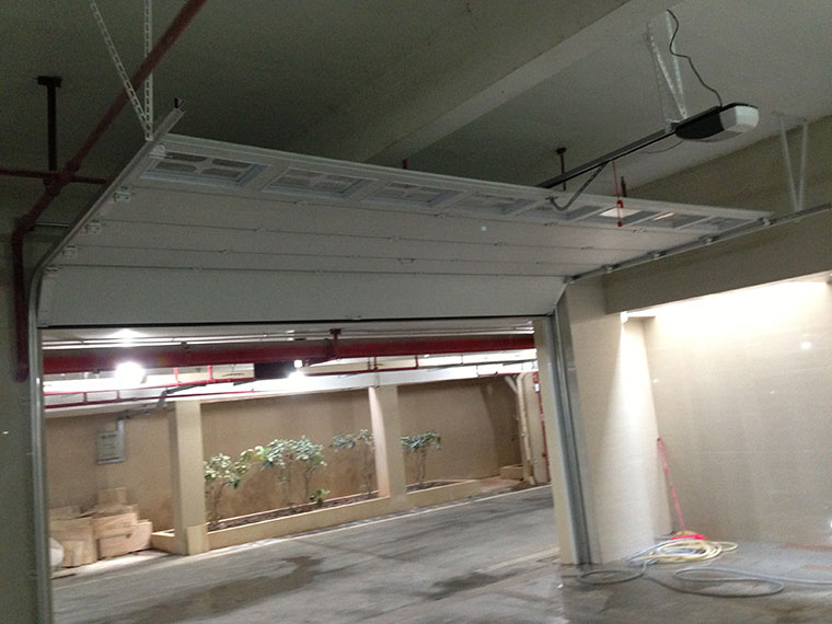 車庫(kù)門(mén)電機(jī),車庫(kù)門(mén)電機(jī)廠家,電動(dòng)車庫(kù)門(mén)電機(jī),佛山車庫(kù)門(mén)電機(jī)